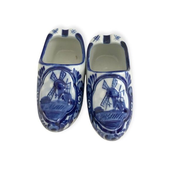 Vintage 90s, A Pair of Delft Miniature Blue Dutch Clog, & a clog key chain. - Picture 3 of 16